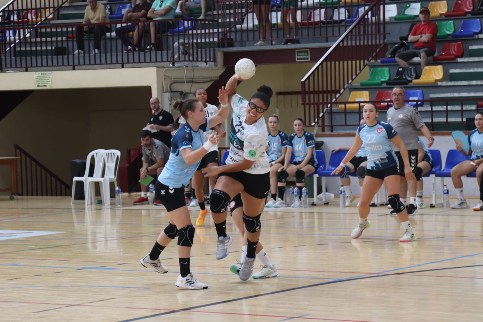 El Elche Atticgo se proclama subcampeón de la Supercopa Ibérica tras perder la final con el Bera Bera