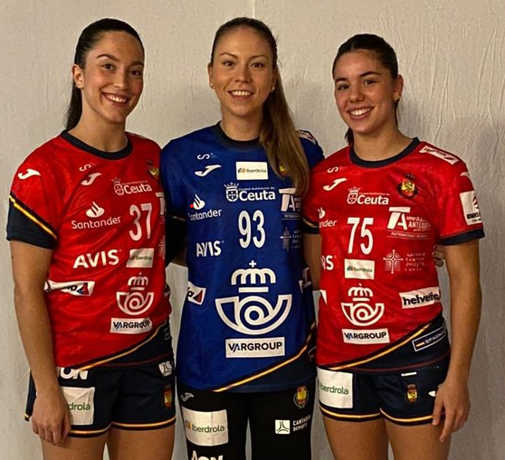 Las jugadoras del Elche Atticgo Paola Bernabé, Nicole Morales y Paula Agulló disputarán el Europeo con España