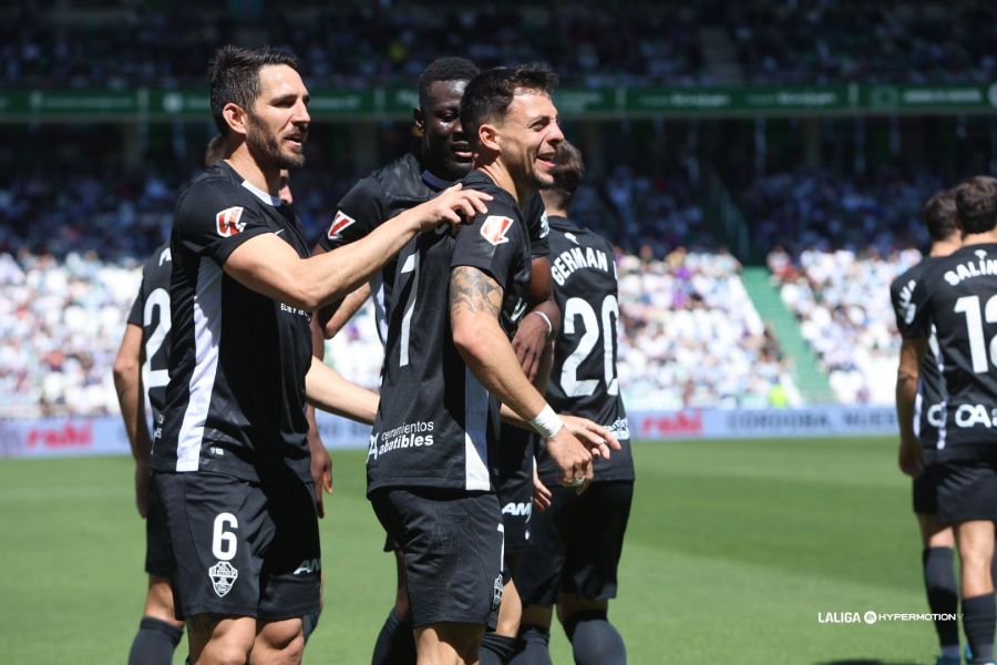 El Elche CF logra una victoria de Primera en Córdoba