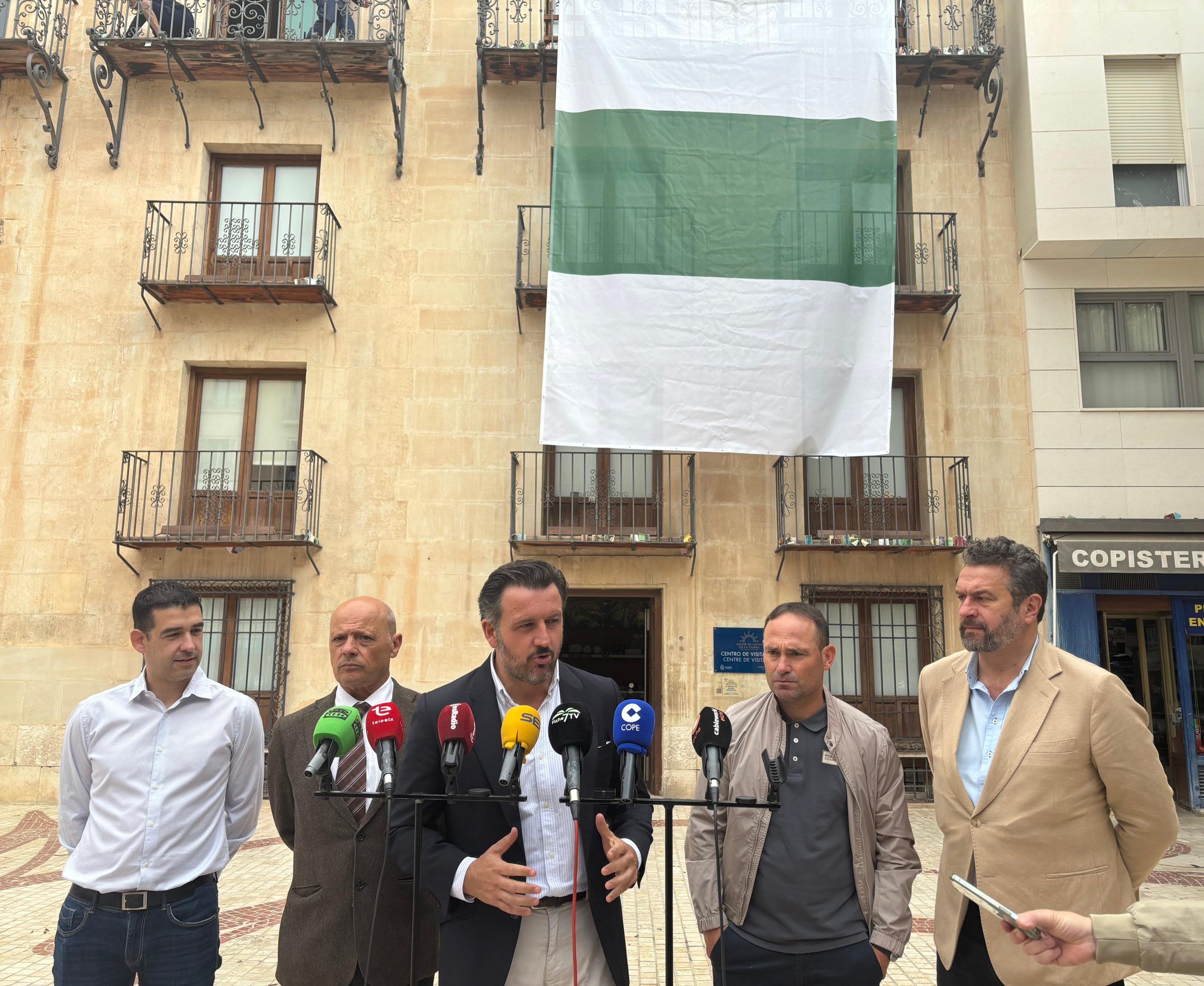 El alcalde ilicitano cifra en “30 millones de euros el impacto económico que tendría un ascenso del Elche CF”